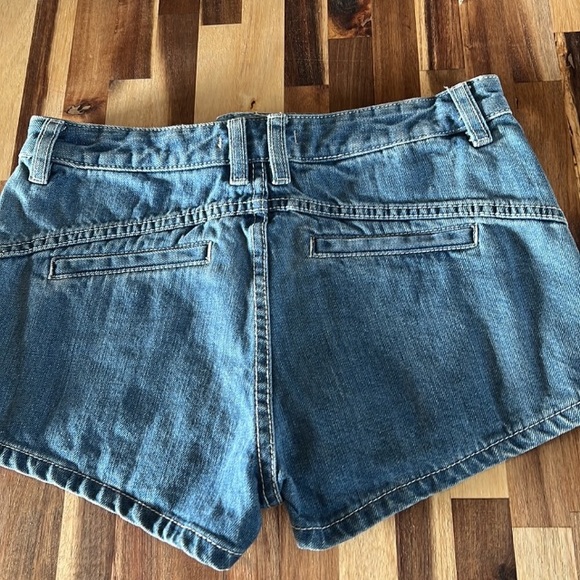 ⭐️Free People Sweet Surrender Denim shorts size 26 - Picture 9 of 10